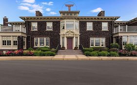 Traditions Hotel & Spa Johnson City - Binghamton, An Ascend Collection Hotel